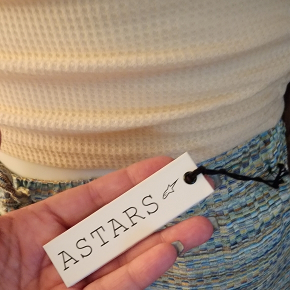 Astars NWT Del Carmen drawstring shorts - Picture 2 of 8